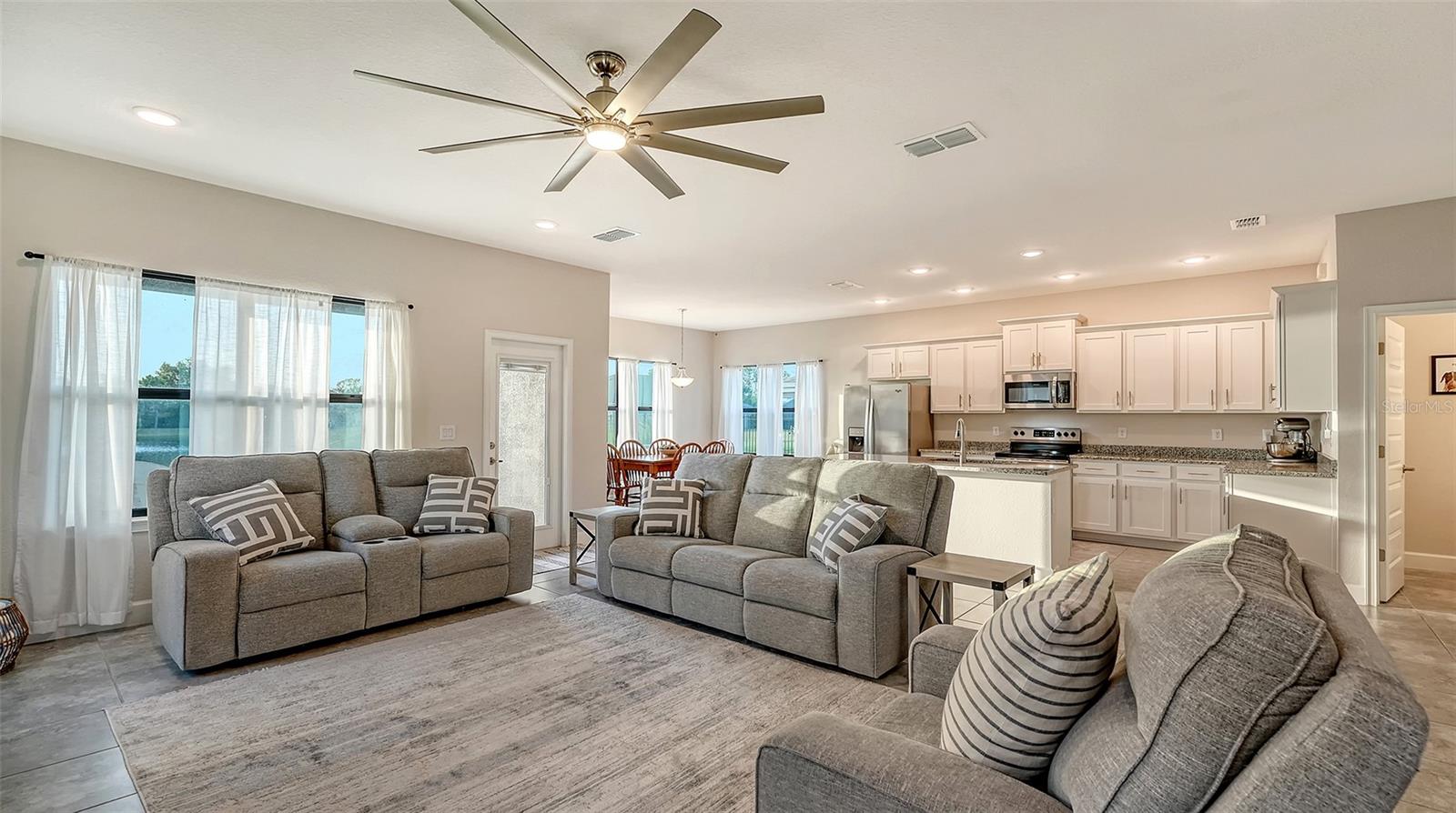 Image 7 of 56 For 16121 61st Lane E