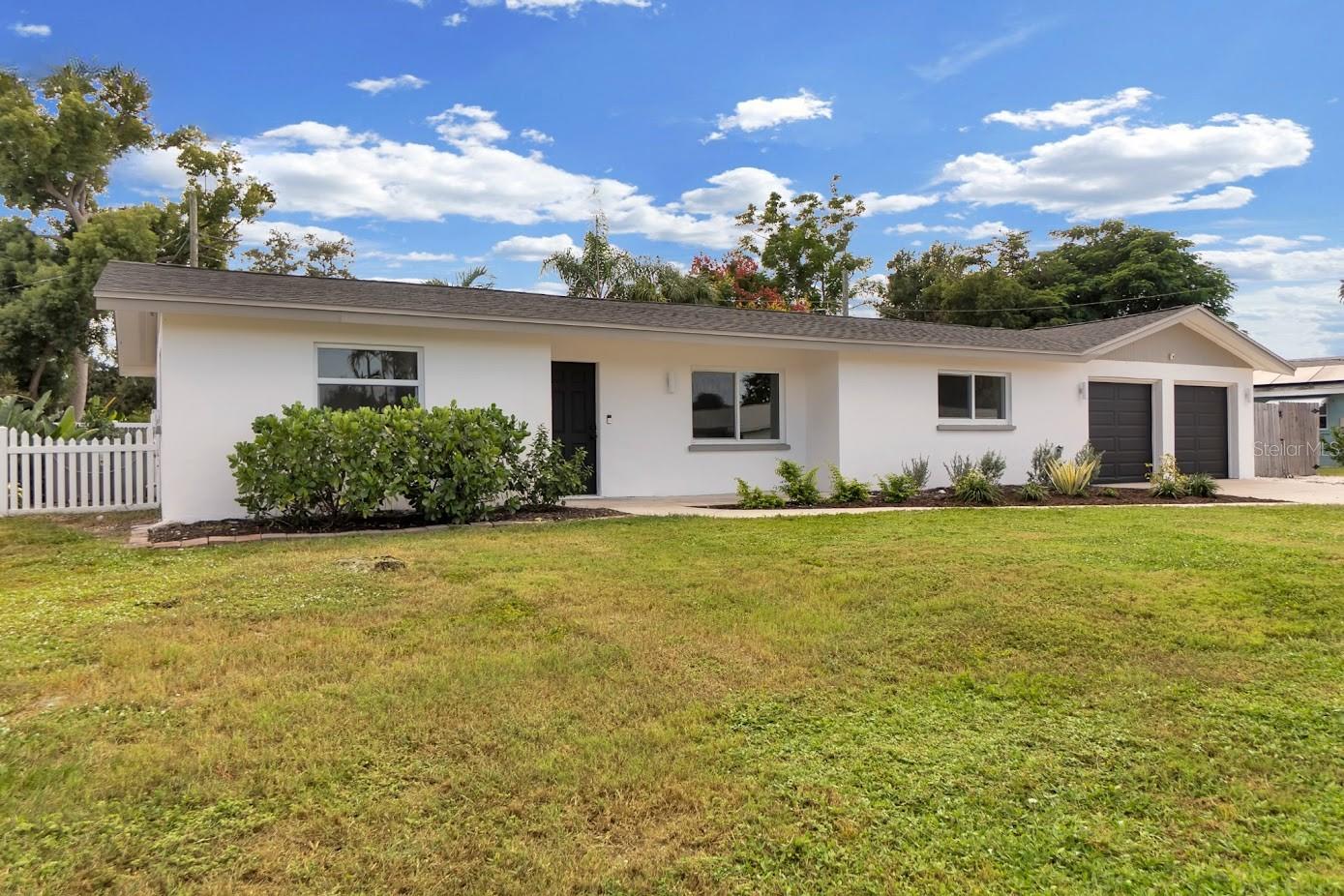 Image 4 of 40 For 2544 Orsova Way