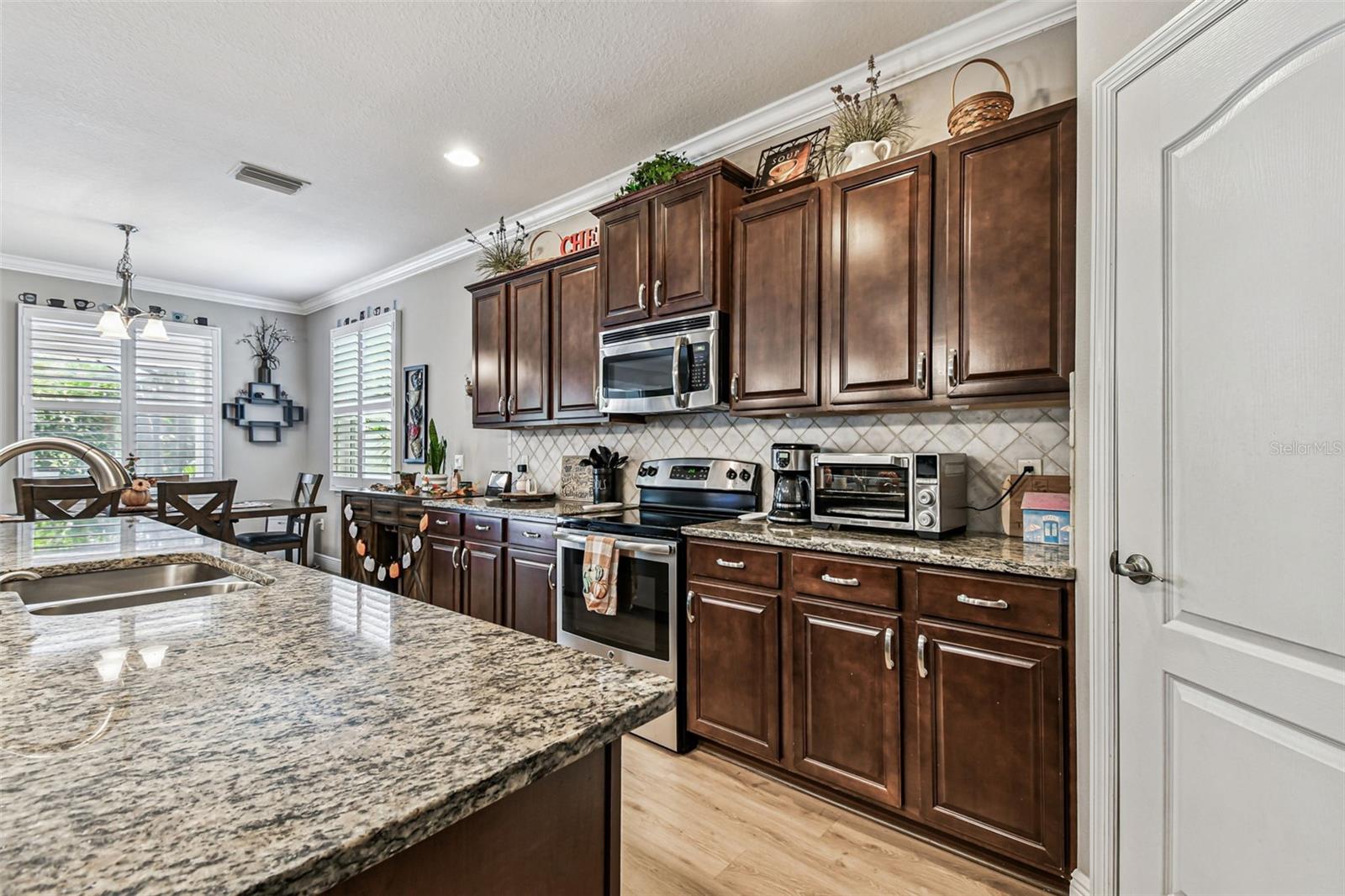 Image 29 of 78 For 3006 Oriole Drive