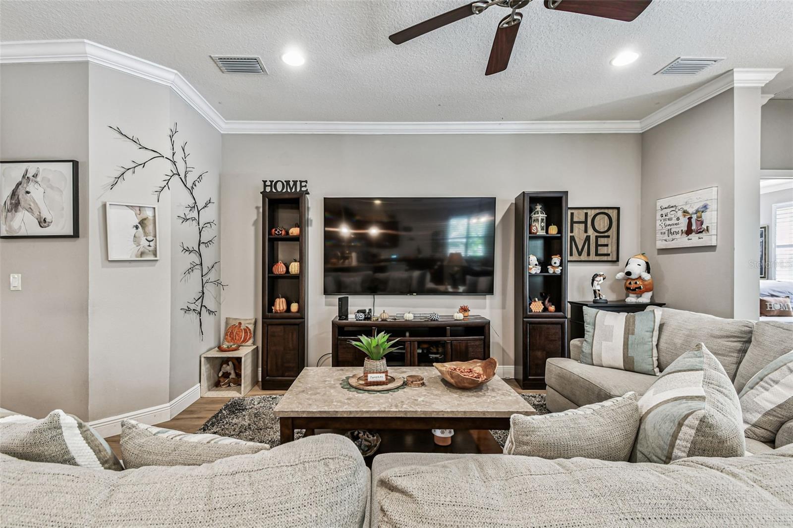 Image 33 of 78 For 3006 Oriole Drive