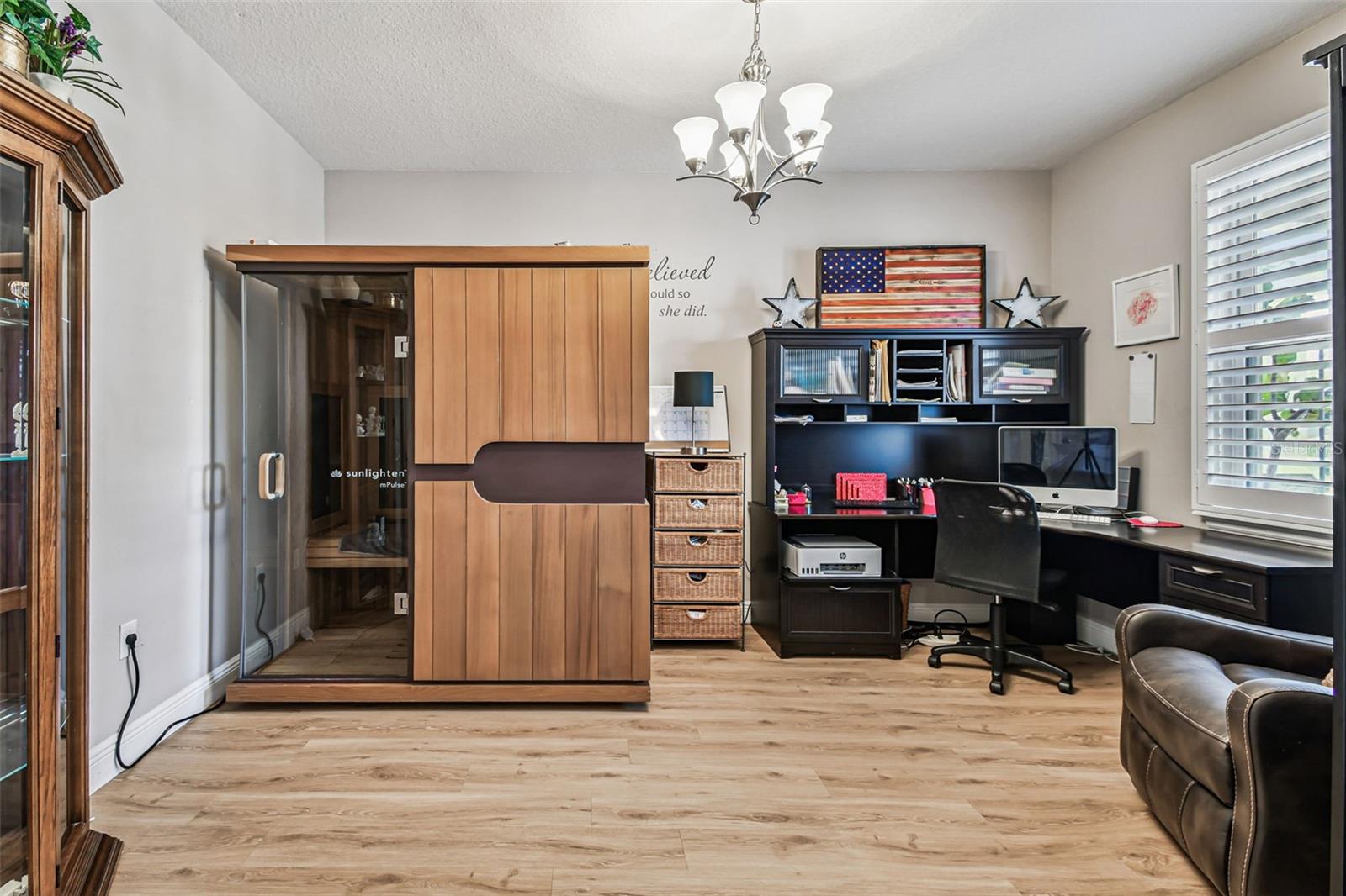 Image 4 of 78 For 3006 Oriole Drive