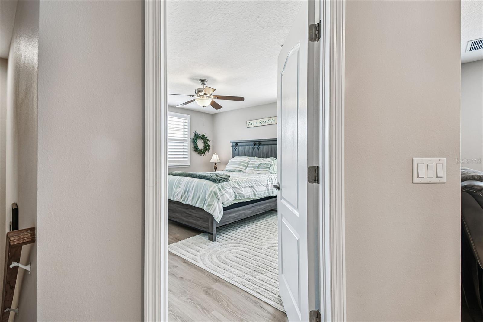 Image 43 of 78 For 3006 Oriole Drive