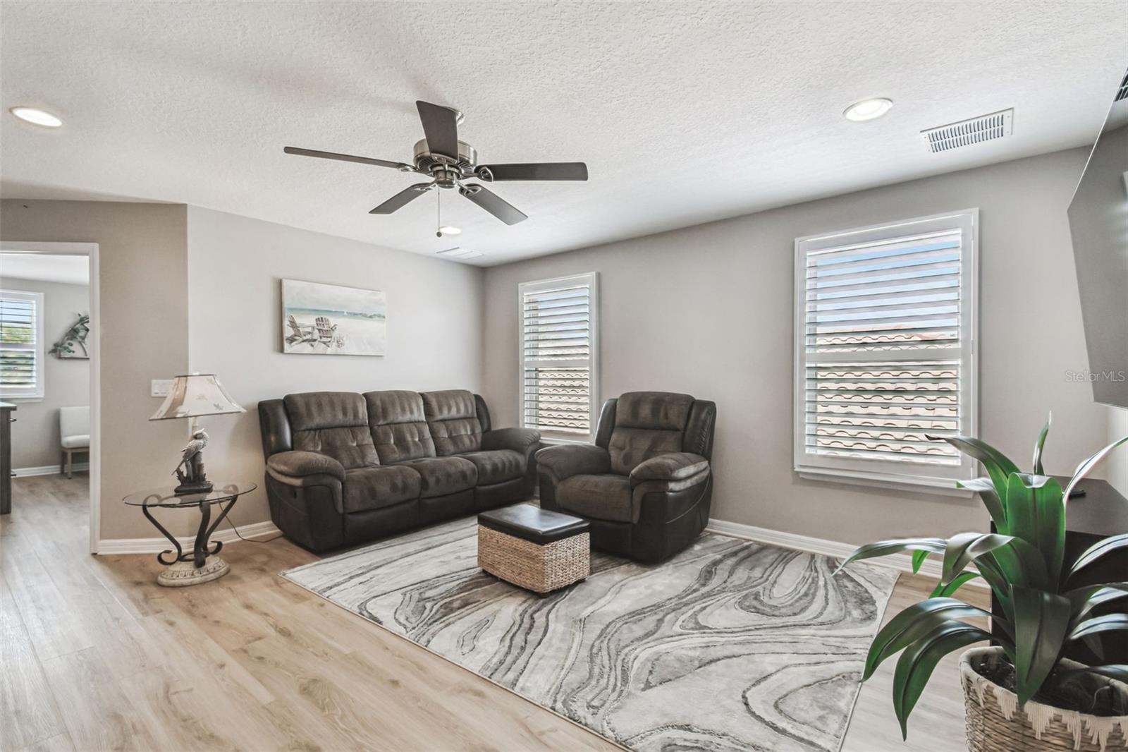 Image 55 of 78 For 3006 Oriole Drive