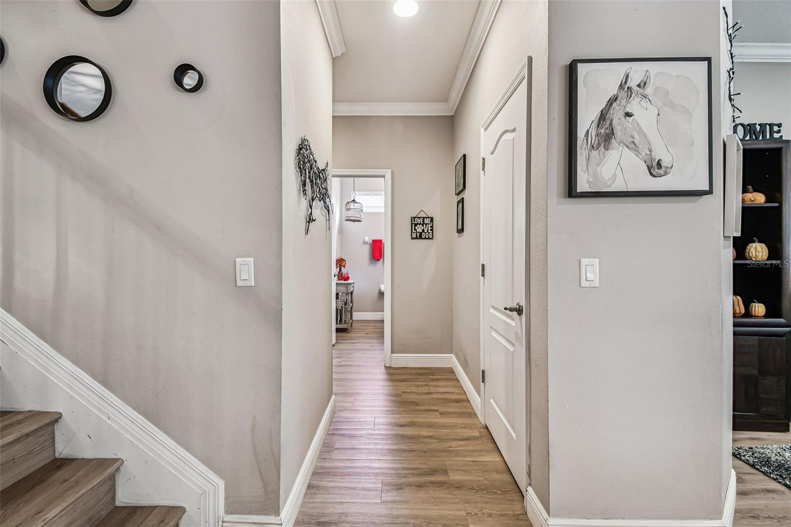 Image 8 of 78 For 3006 Oriole Drive
