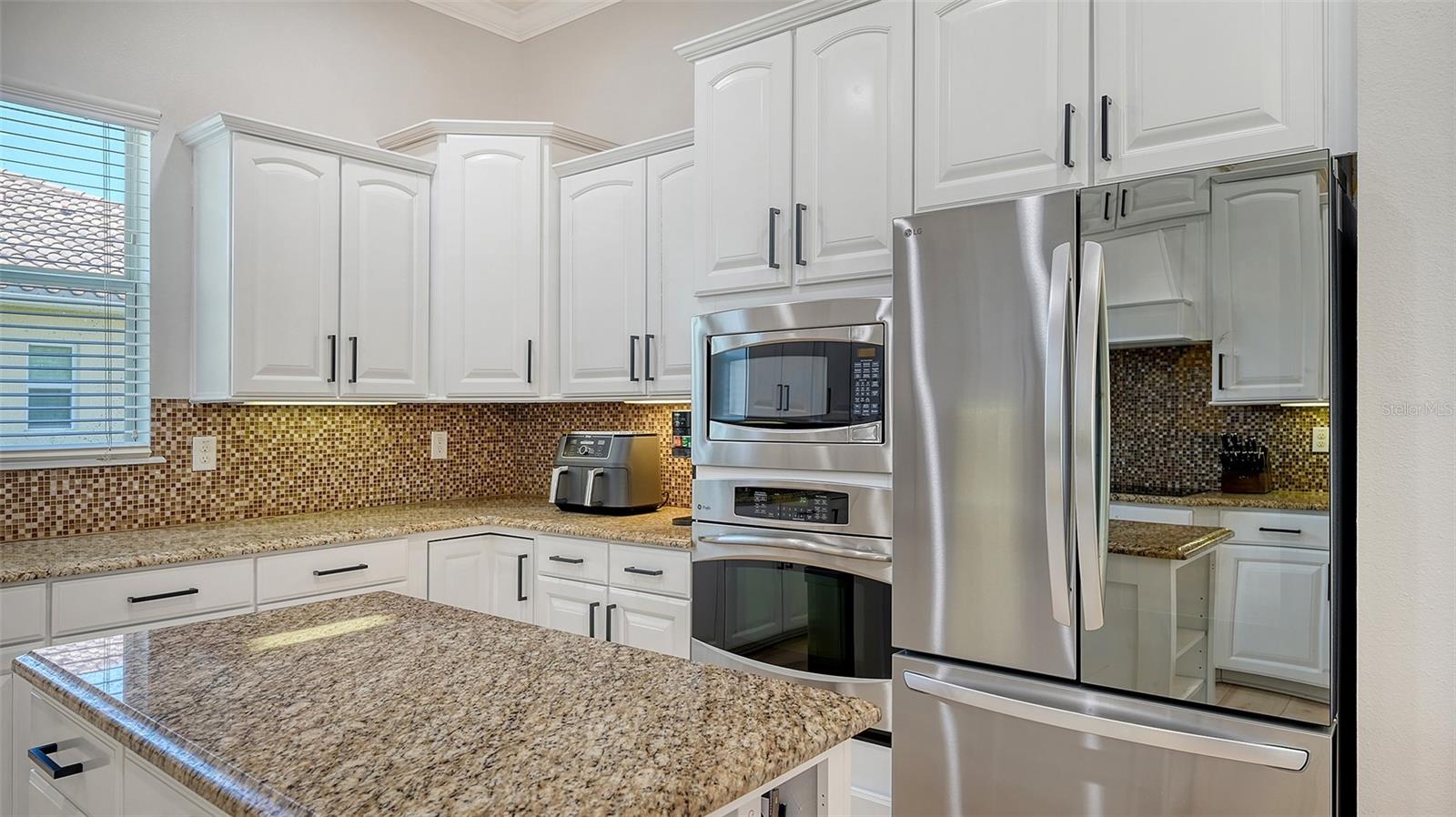Image 18 of 58 For 6670 Horned Owl Place
