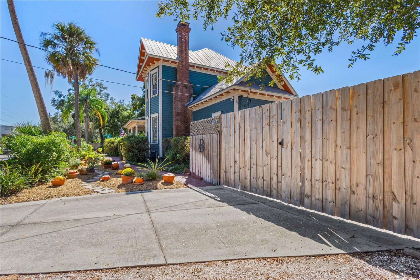 Image 30 of 34 For 501 Euclid Avenue