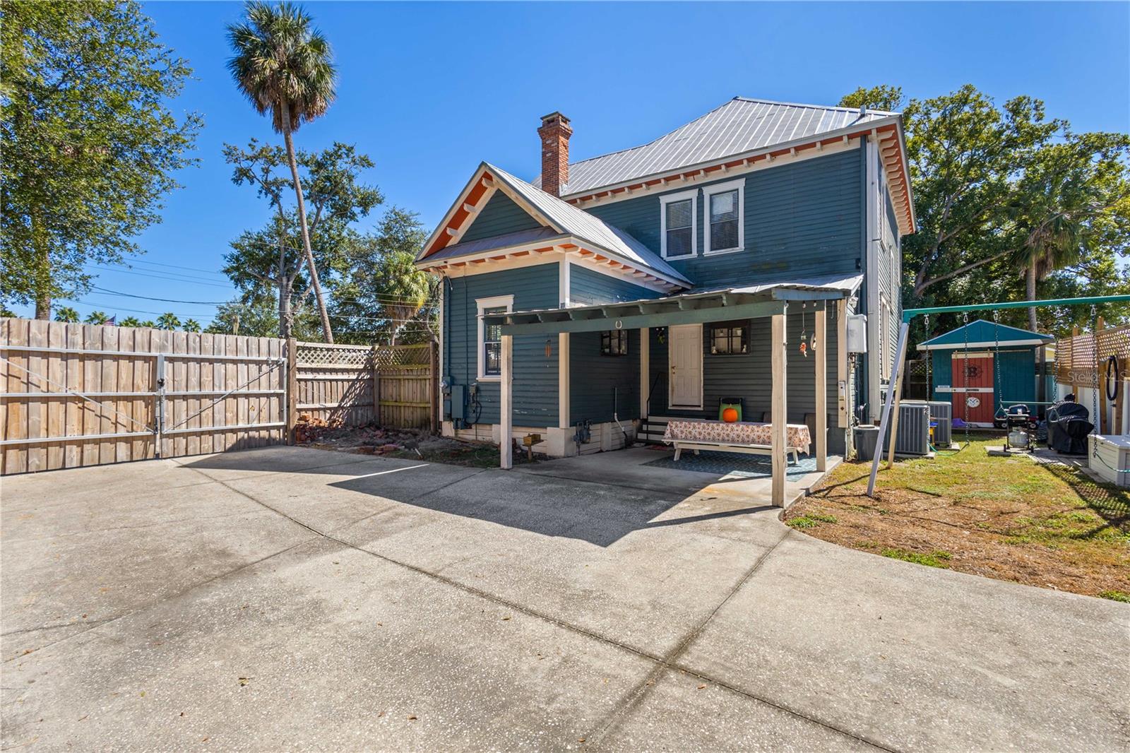 Image 31 of 34 For 501 Euclid Avenue