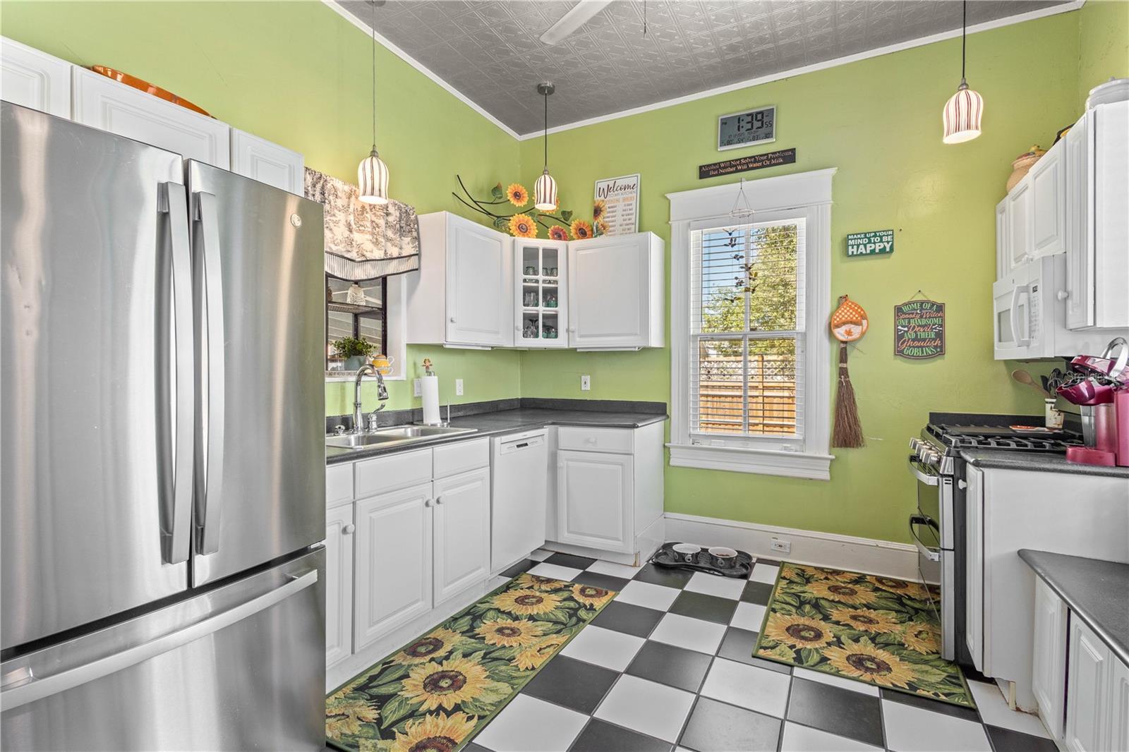 Image 9 of 34 For 501 Euclid Avenue