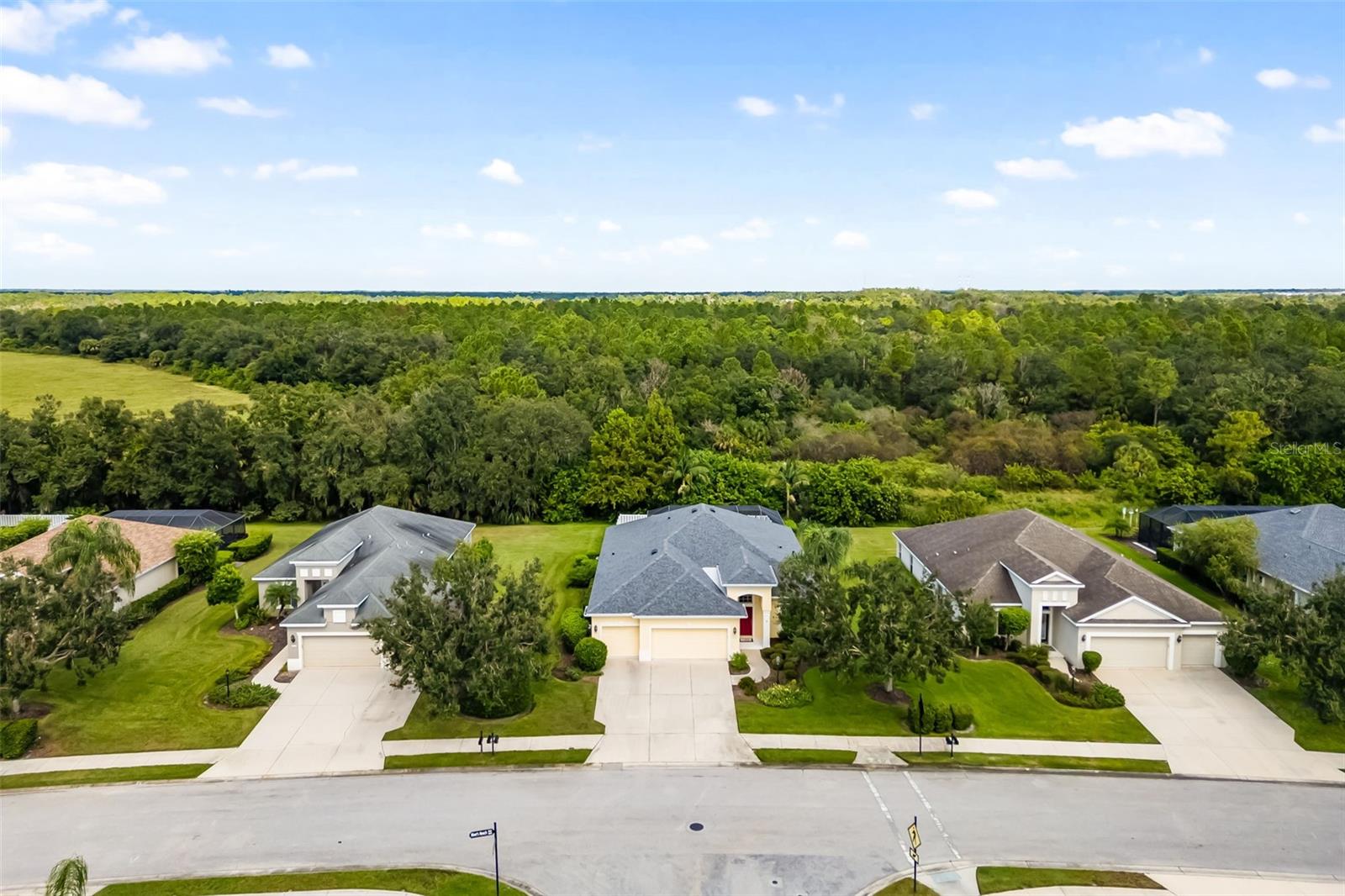 Image 45 of 74 For 16422 Rivers Reach Boulevard