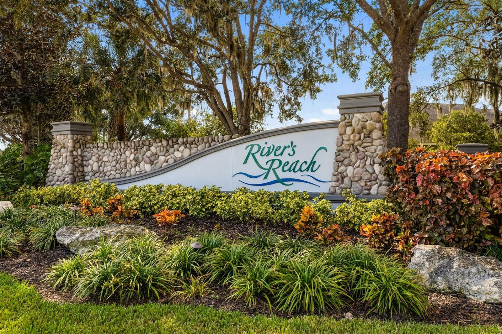 Image 55 of 74 For 16422 Rivers Reach Boulevard