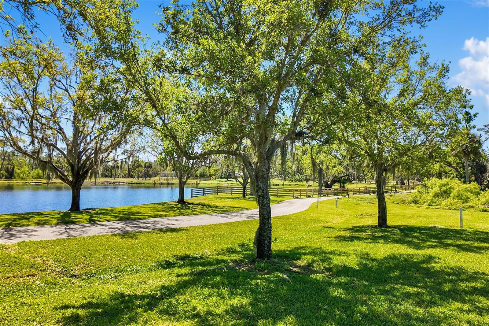 Image 59 of 74 For 16422 Rivers Reach Boulevard