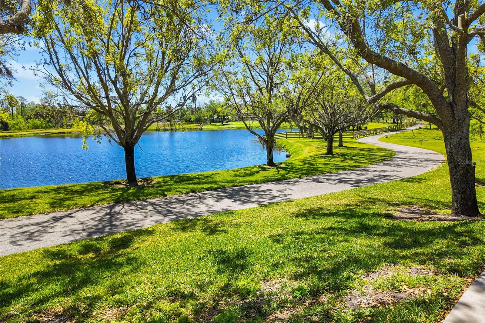 Image 60 of 74 For 16422 Rivers Reach Boulevard