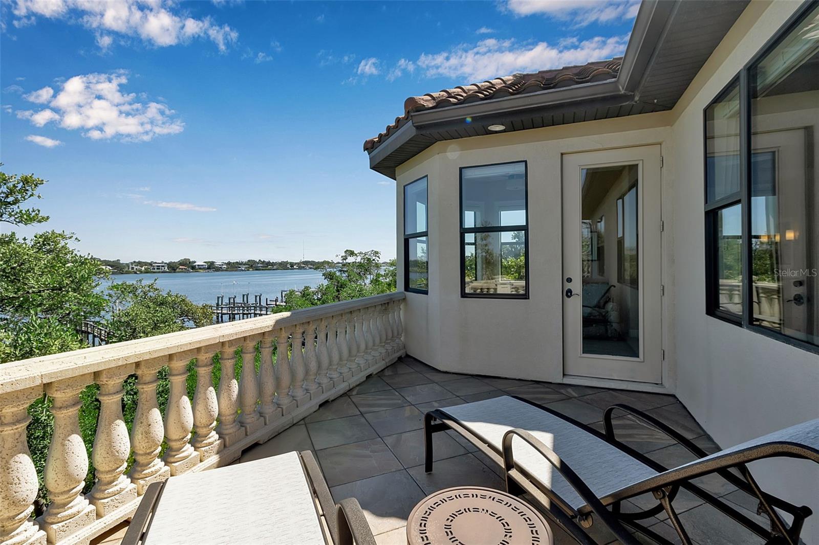 Image 36 of 75 For 2508 Casey Key Road