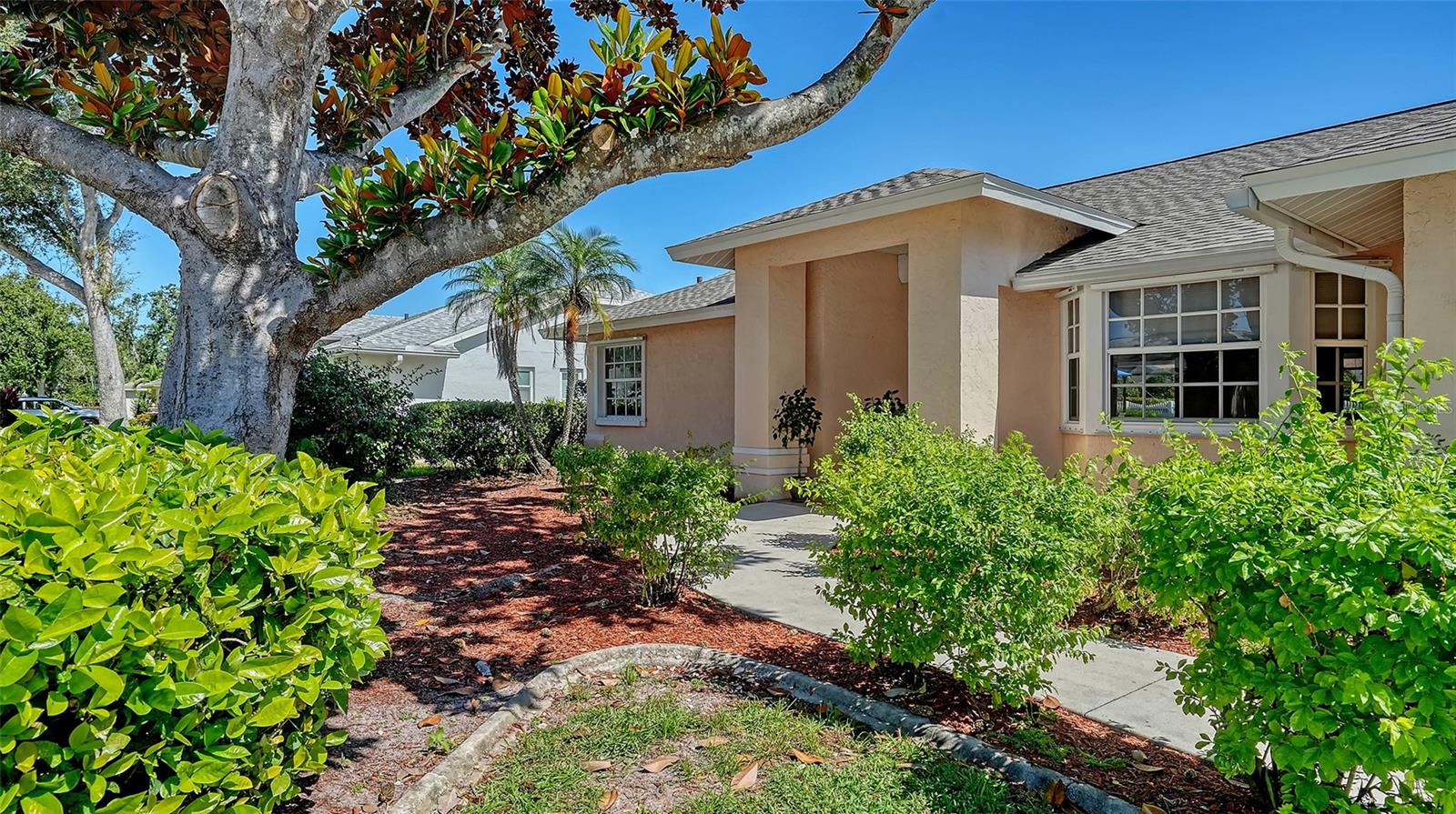 Image 3 of 54 For 4487 Diamond Circle E