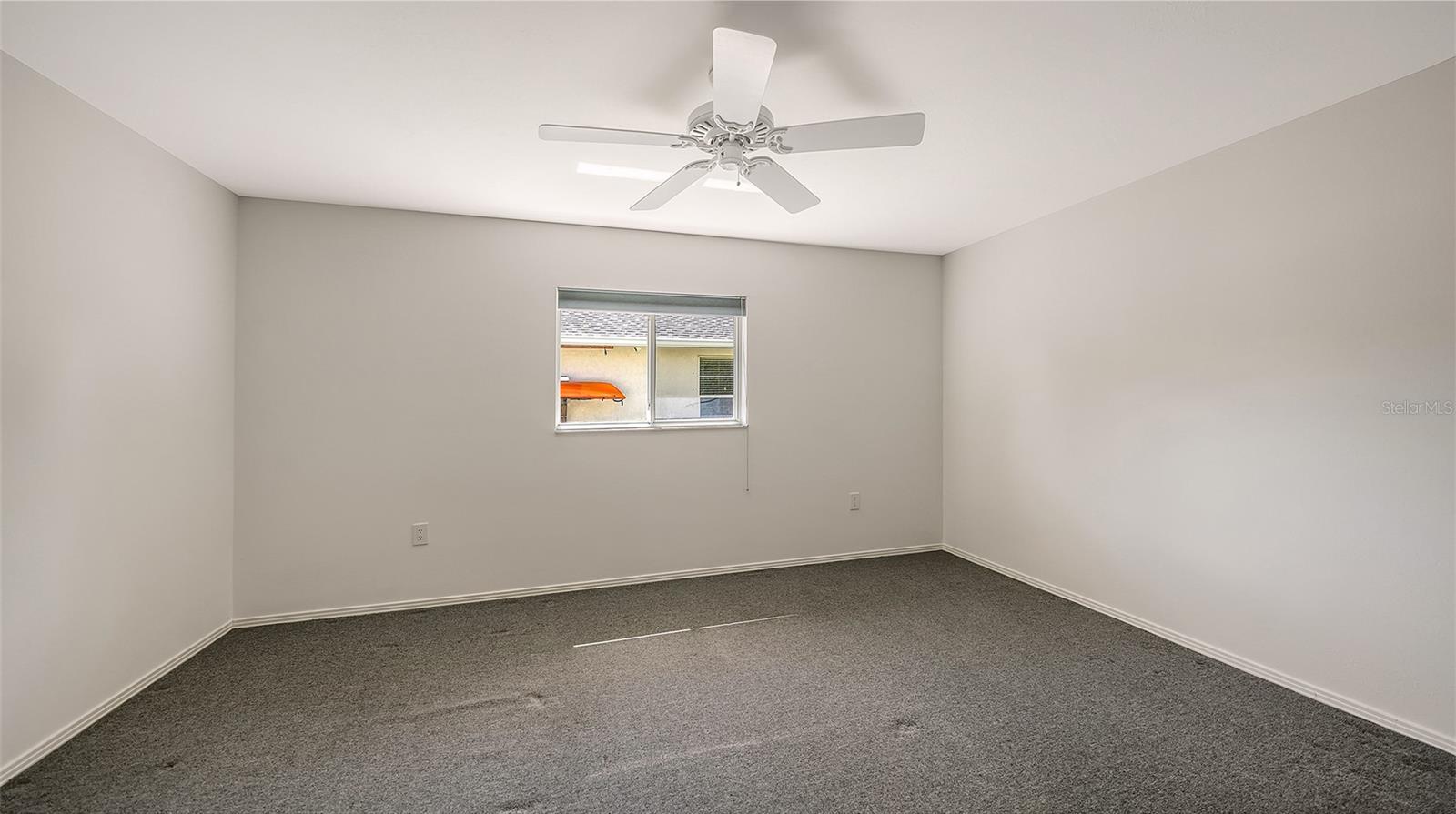 Image 31 of 54 For 4487 Diamond Circle E