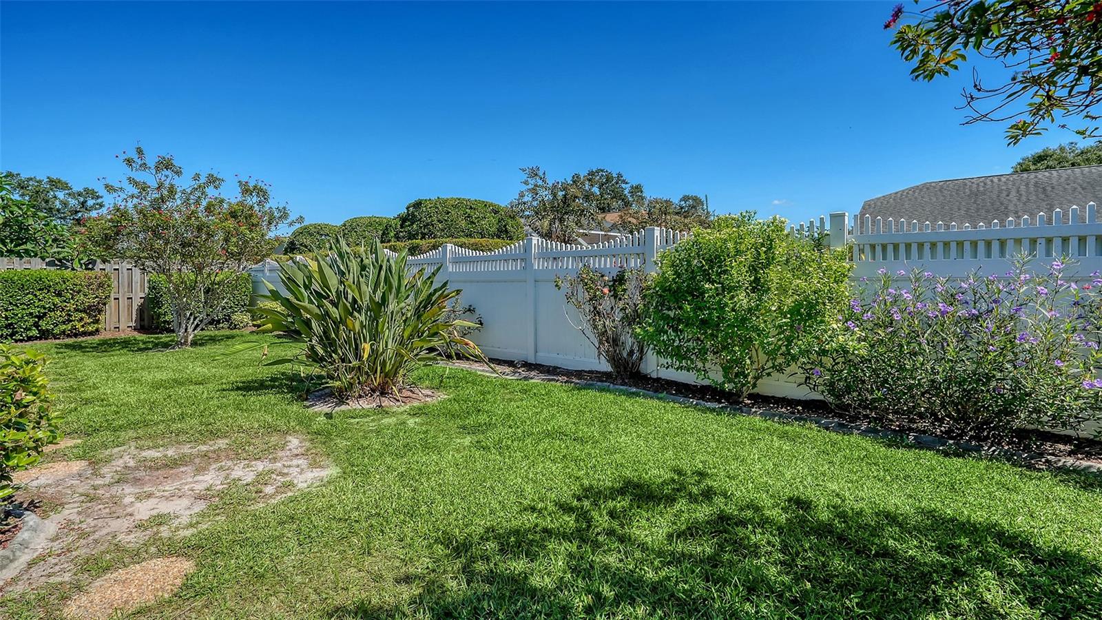 Image 40 of 54 For 4487 Diamond Circle E
