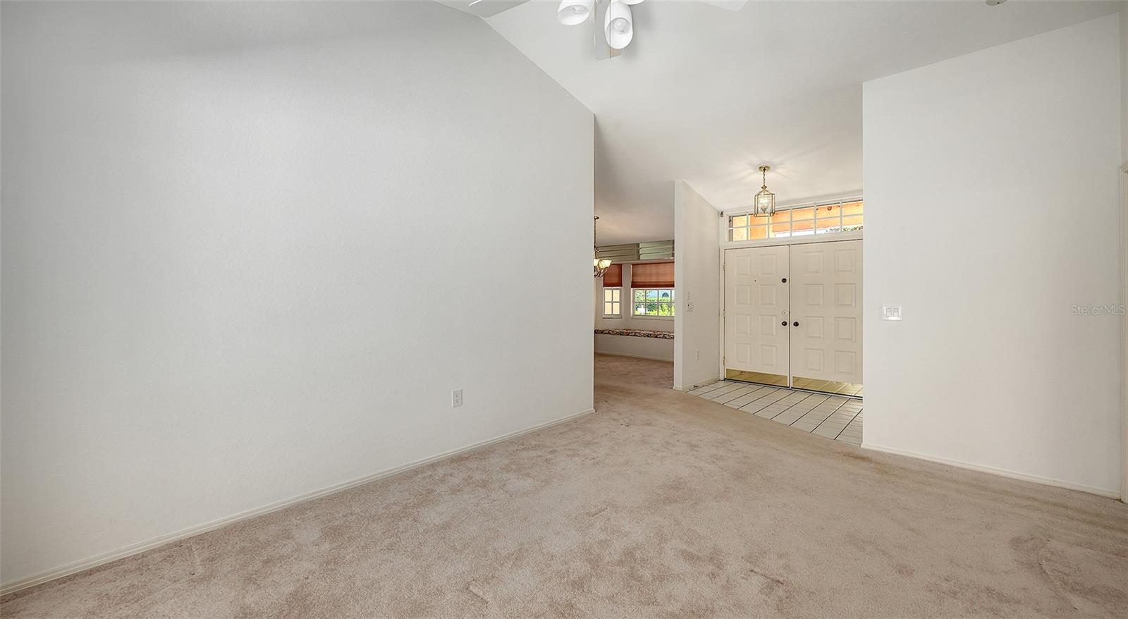 Image 9 of 54 For 4487 Diamond Circle E