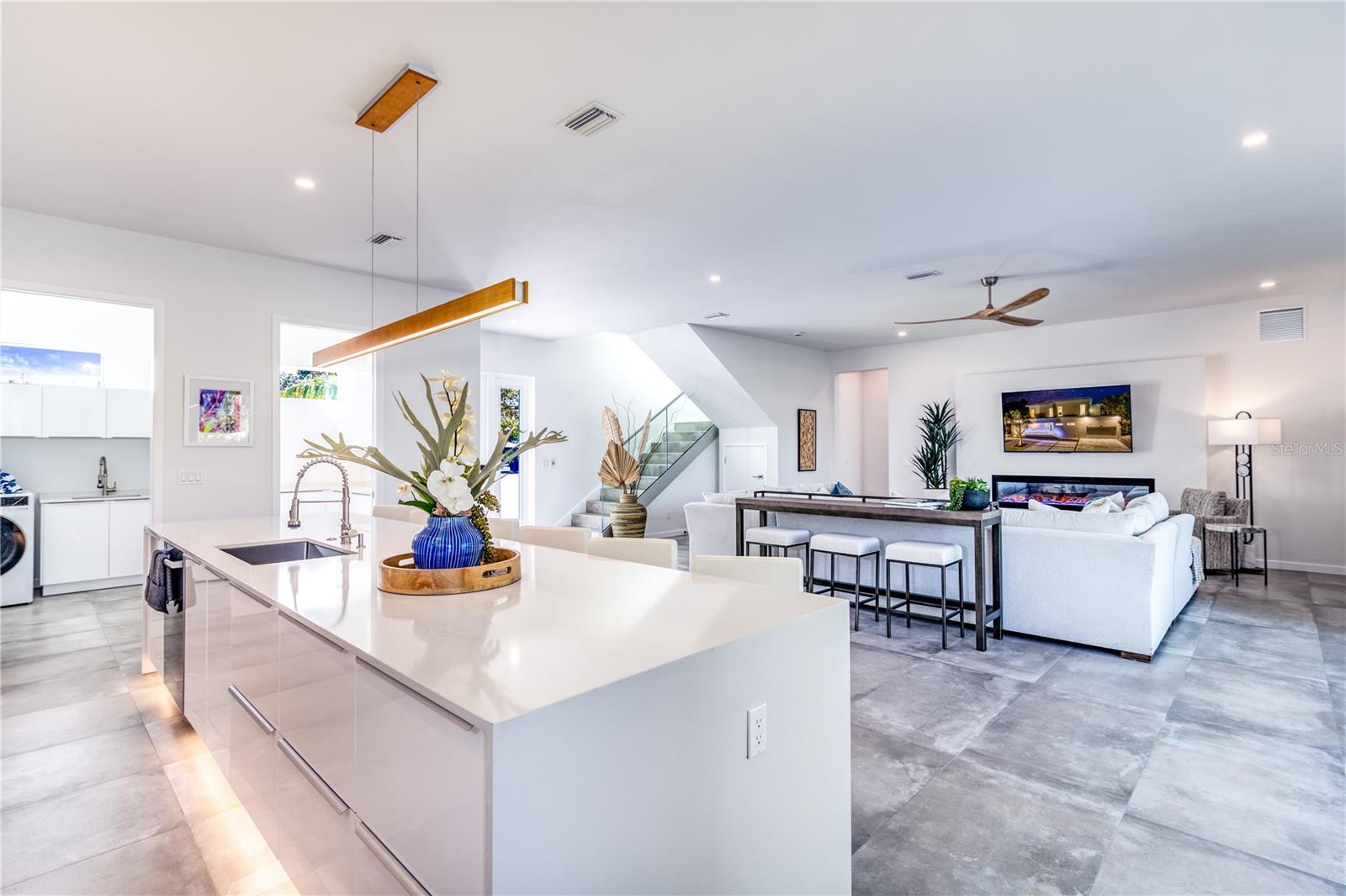 Image 13 of 64 For 2585 Clematis Street