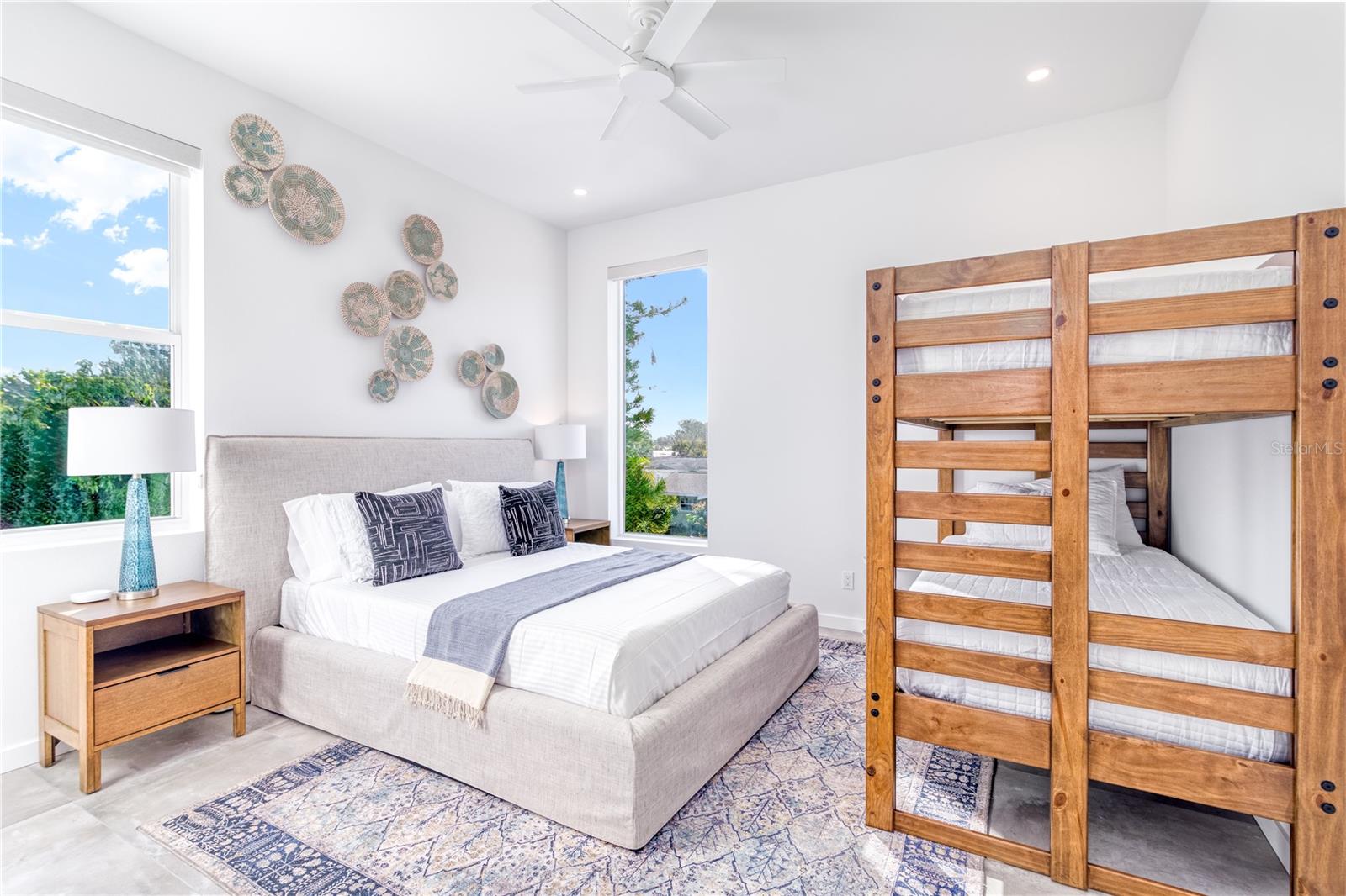 Image 49 of 64 For 2585 Clematis Street