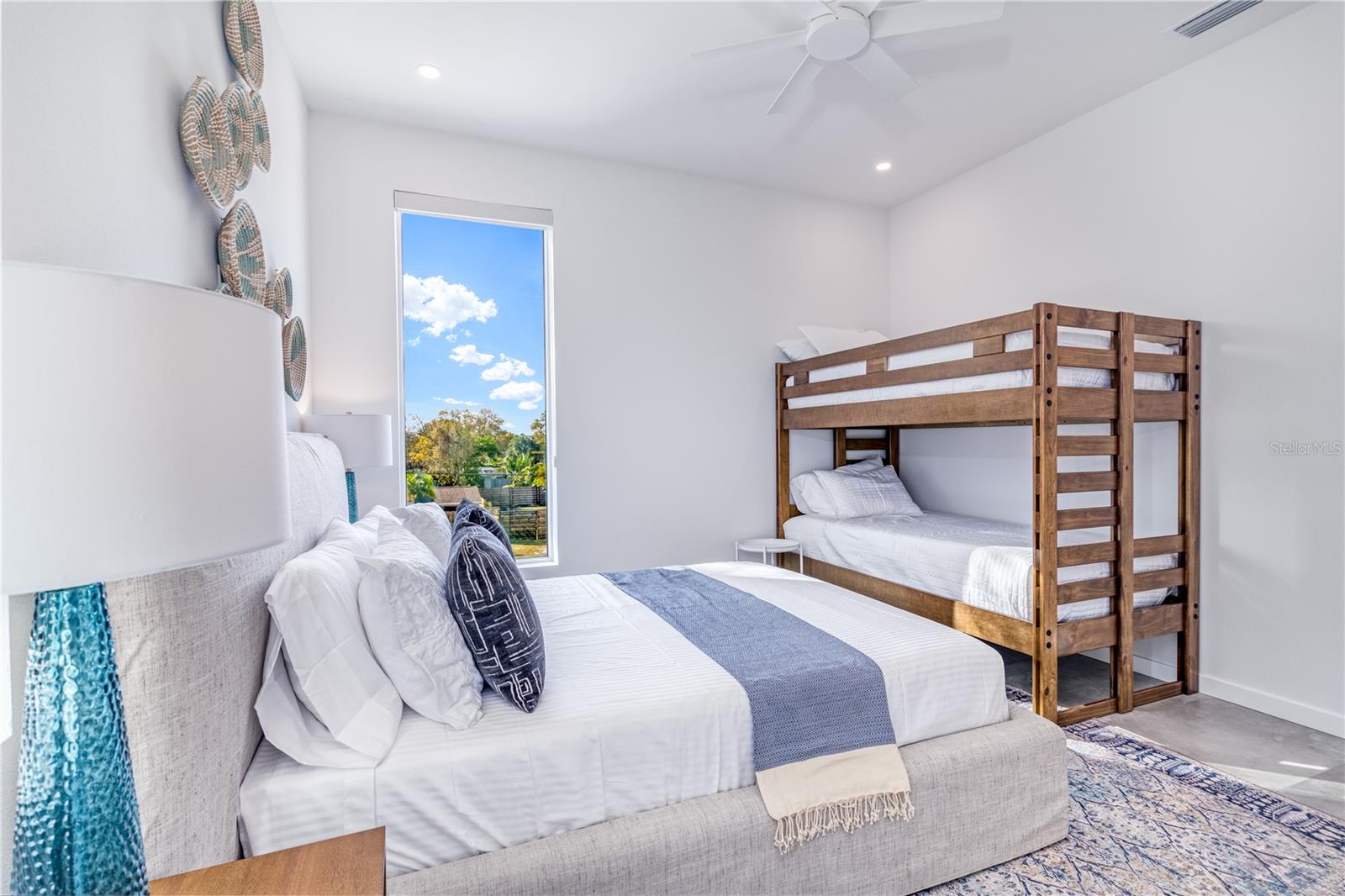 Image 50 of 64 For 2585 Clematis Street