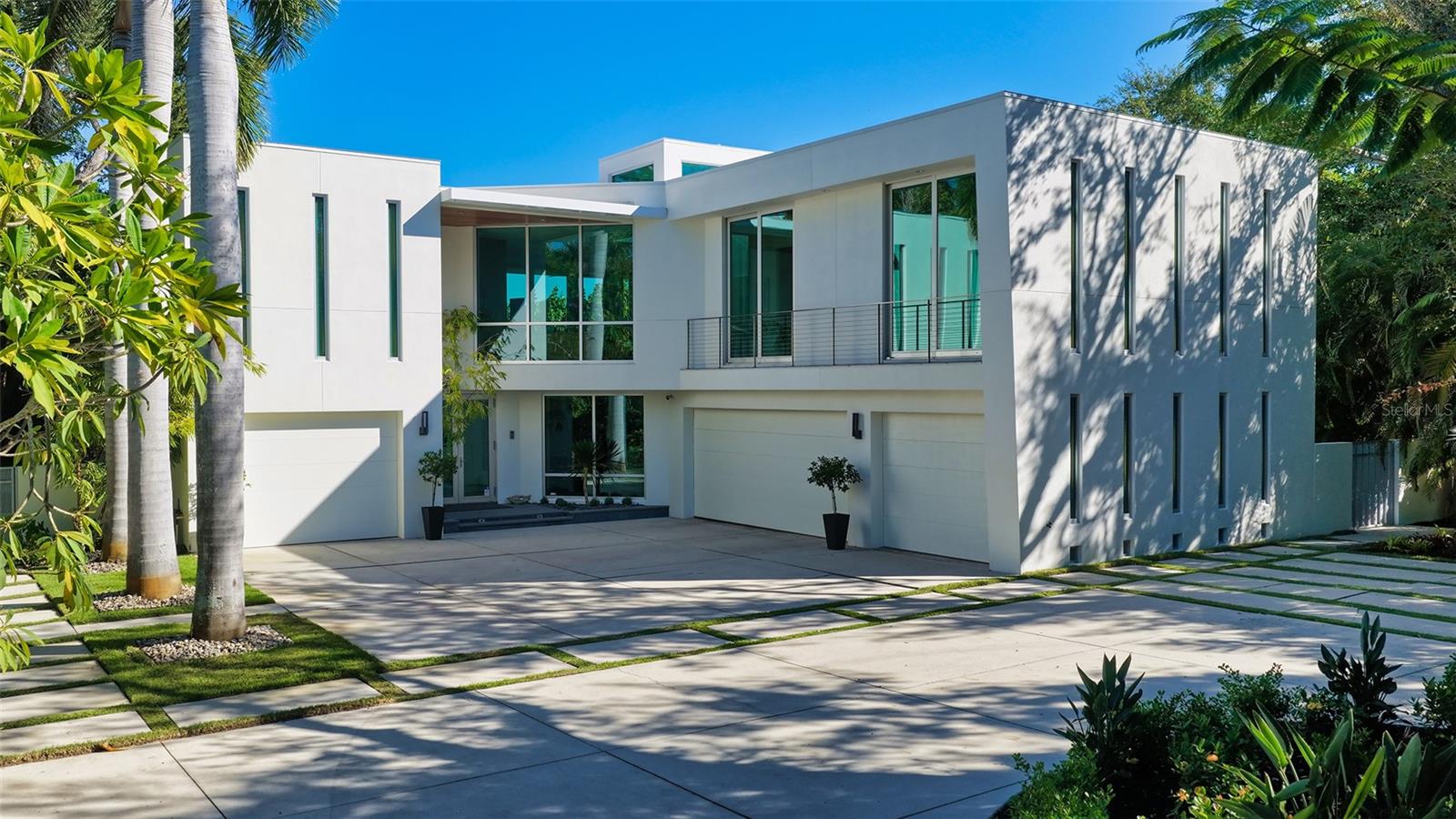 Image 4 of 80 For 251 Cedar Park Circle