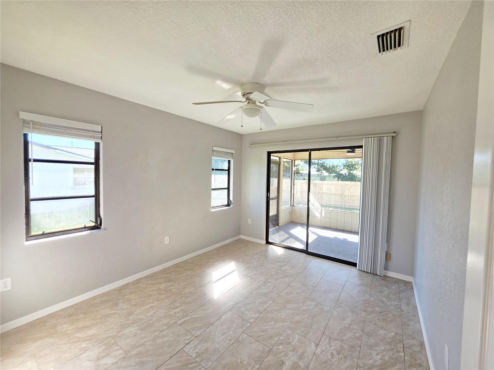 Image 17 of 25 For 920 Tanager Road