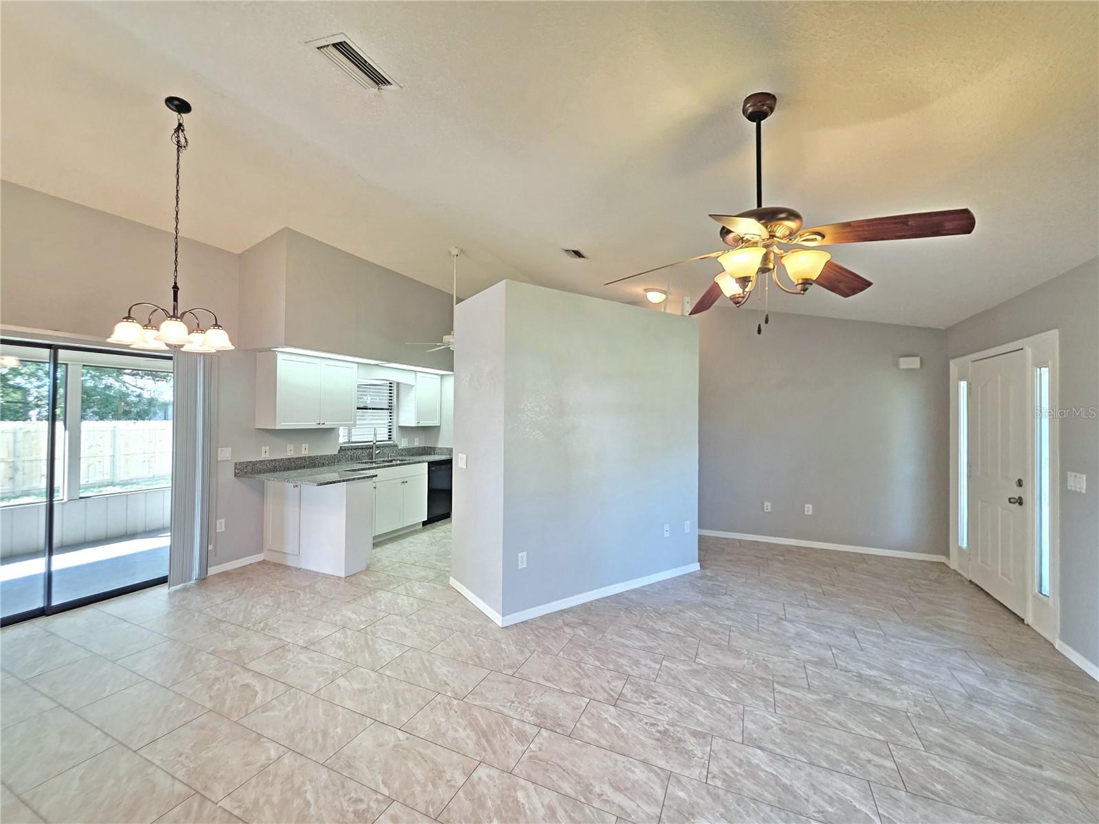 Image 5 of 25 For 920 Tanager Road