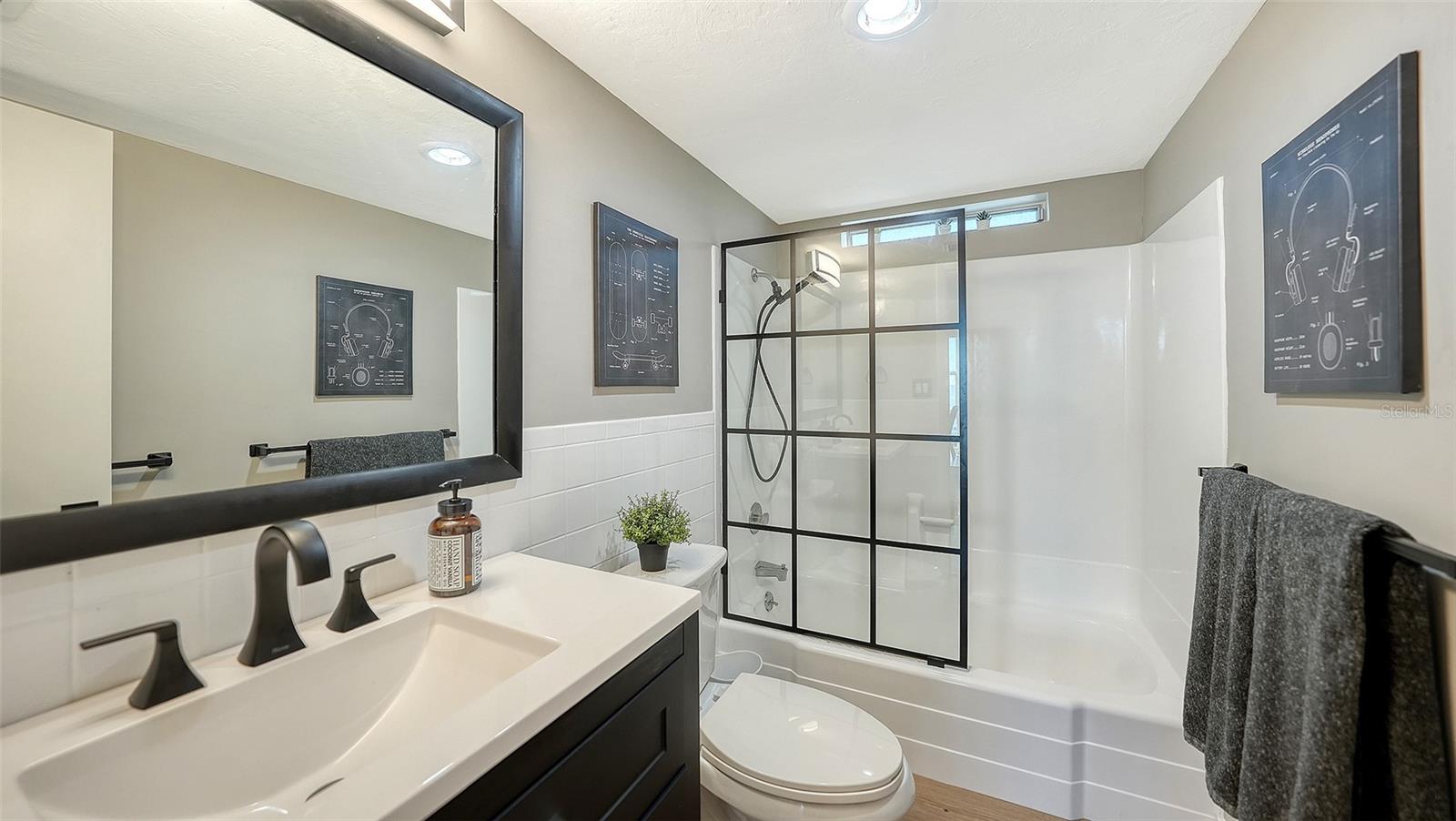 Image 31 of 76 For 4500 Gulf Of Mexico Dr  305