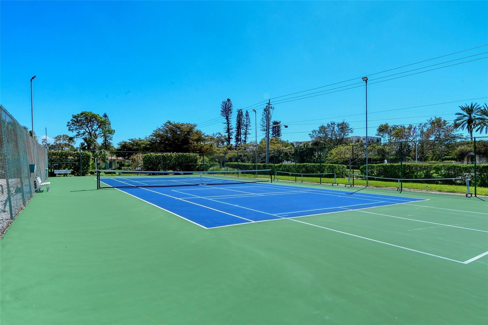 Image 38 of 76 For 4500 Gulf Of Mexico Dr  305