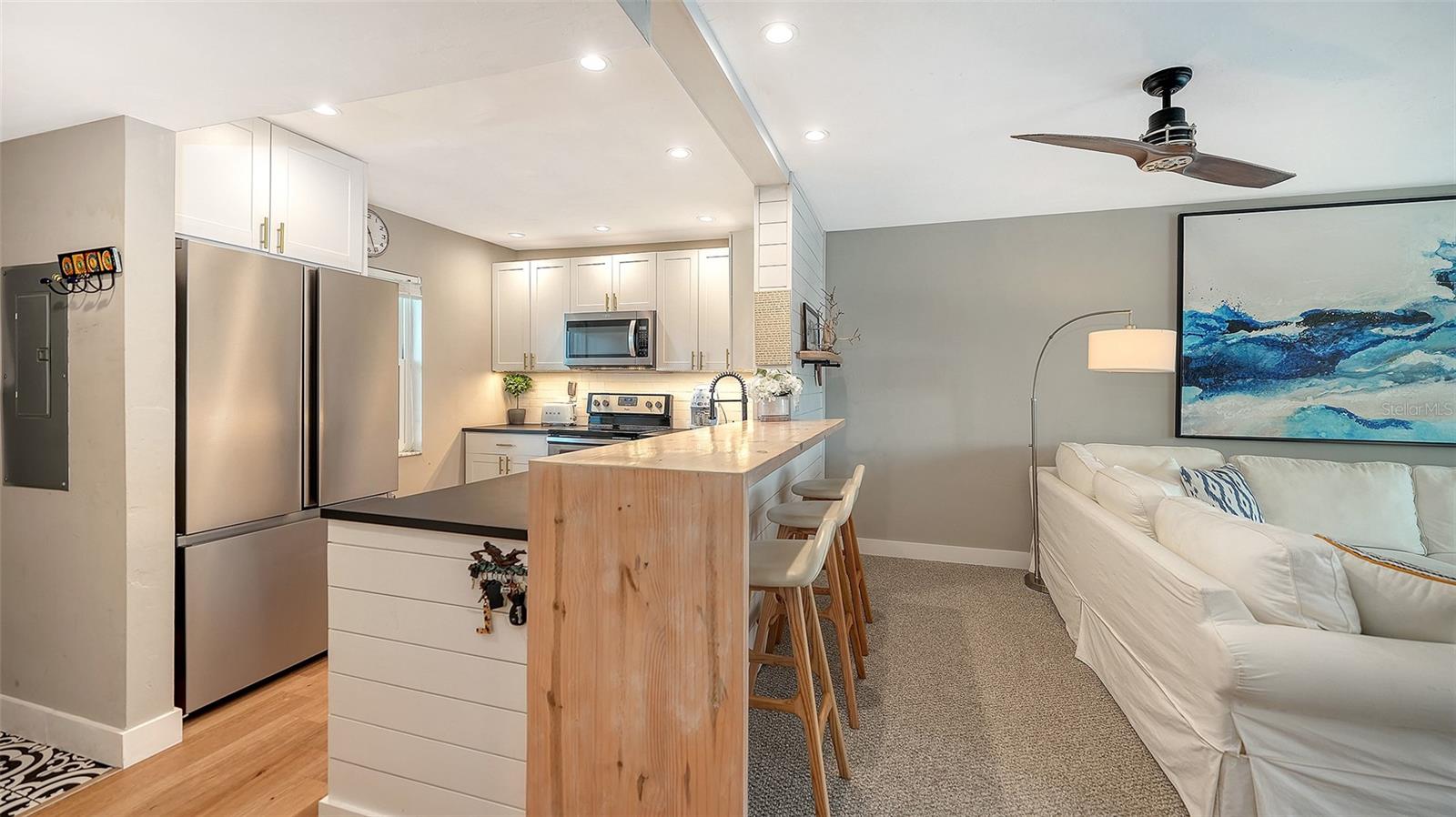 Image 7 of 76 For 4500 Gulf Of Mexico Dr  305