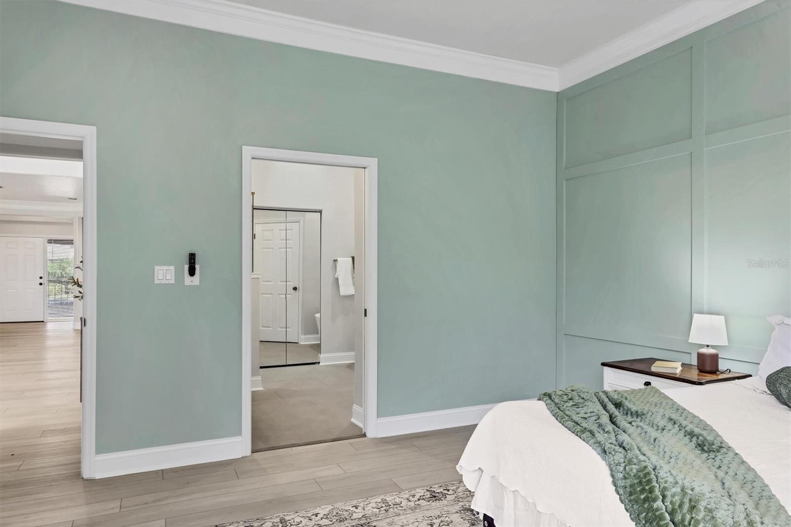 Image 26 of 69 For 1703 Starling Drive 1703