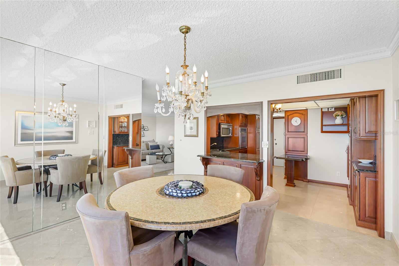 Image 7 of 37 For 603 Longboat Club Road 1103n