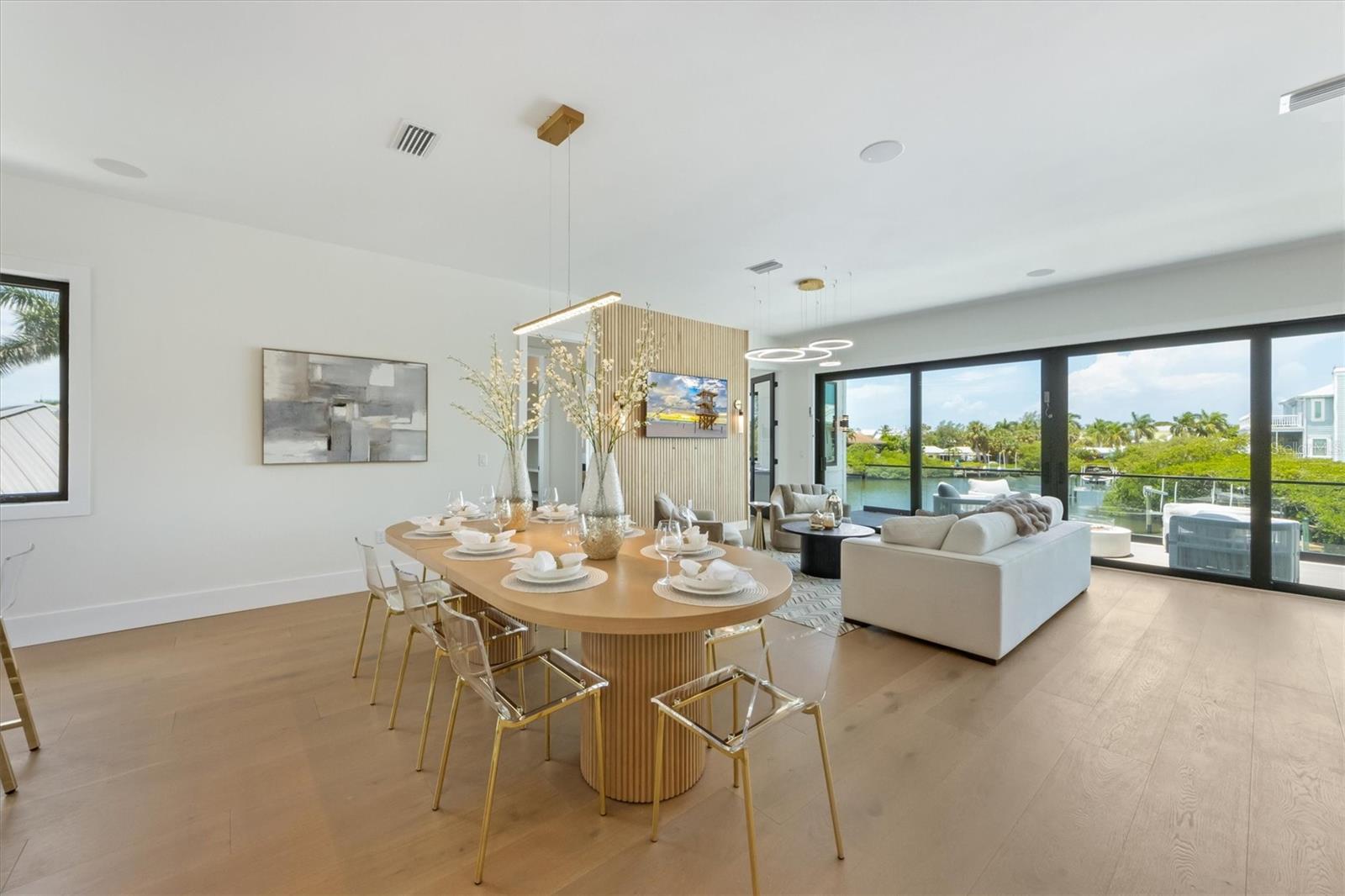 Image 17 of 66 For 111 Gull Drive