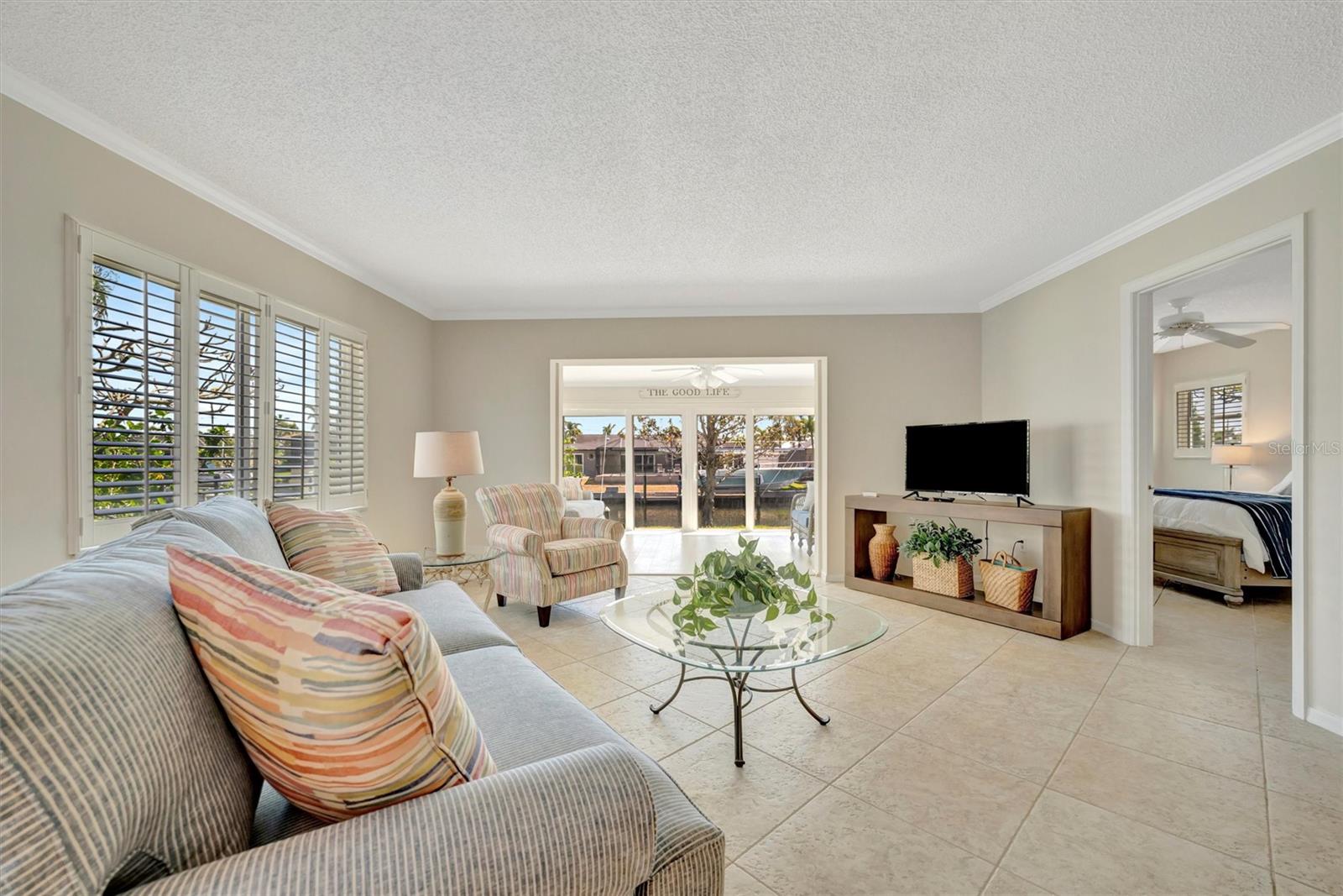 Image 16 of 61 For 4821 Mount Vernon Drive 4821