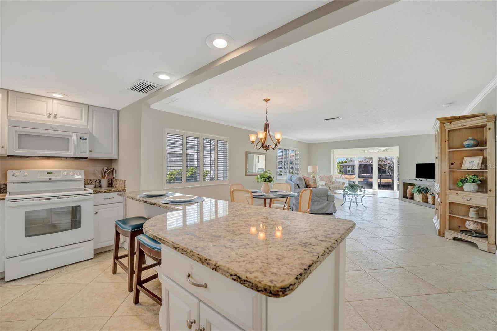 Image 21 of 61 For 4821 Mount Vernon Drive 4821