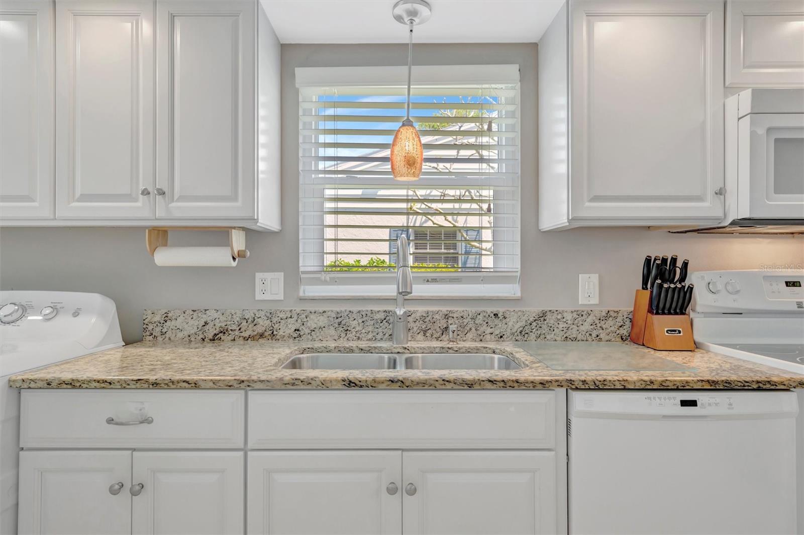 Image 26 of 61 For 4821 Mount Vernon Drive 4821