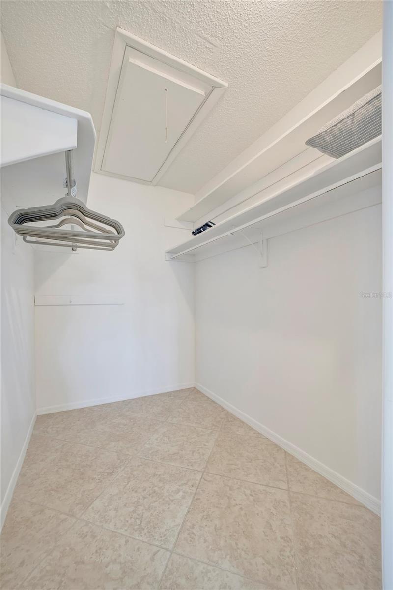 Image 39 of 61 For 4821 Mount Vernon Drive 4821