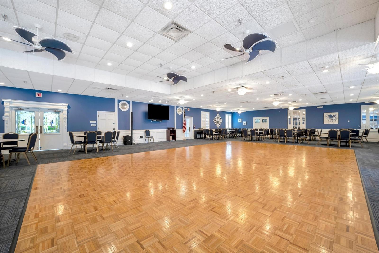 Image 55 of 61 For 4821 Mount Vernon Drive 4821