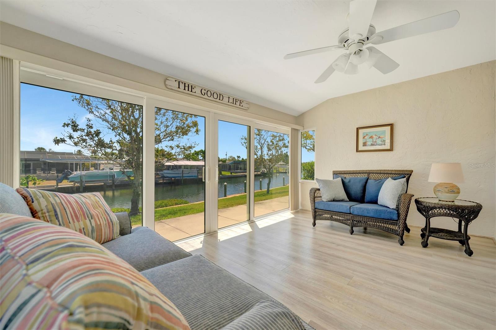 Image 7 of 61 For 4821 Mount Vernon Drive 4821