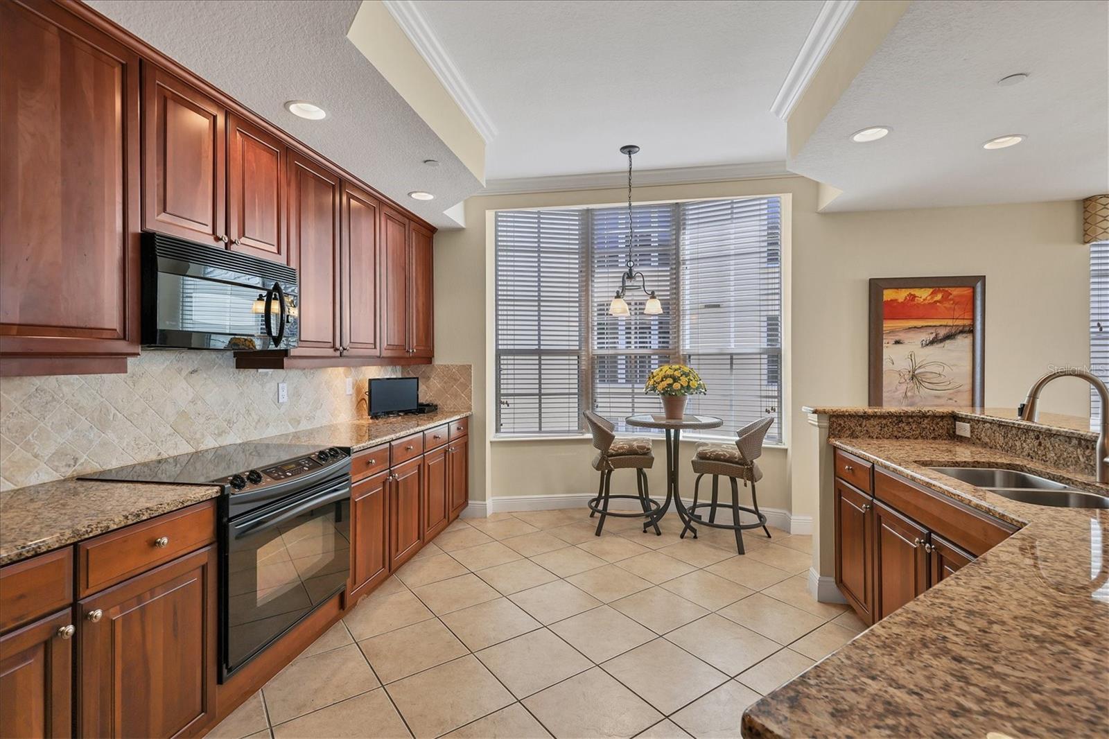 Image 22 of 62 For 6360 Watercrest Way 301