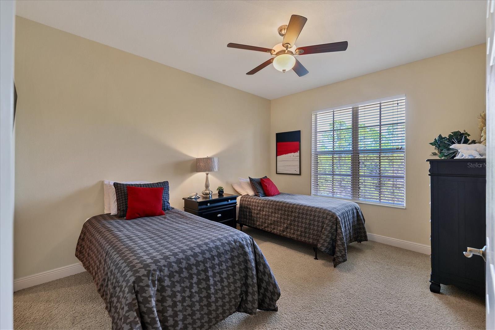 Image 31 of 62 For 6360 Watercrest Way 301