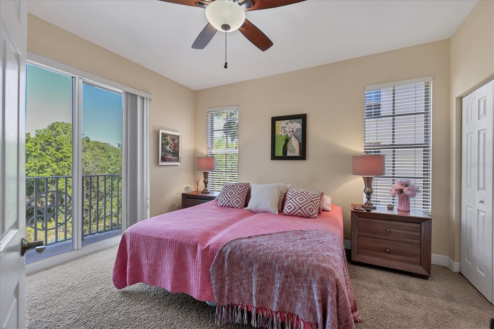 Image 33 of 62 For 6360 Watercrest Way 301