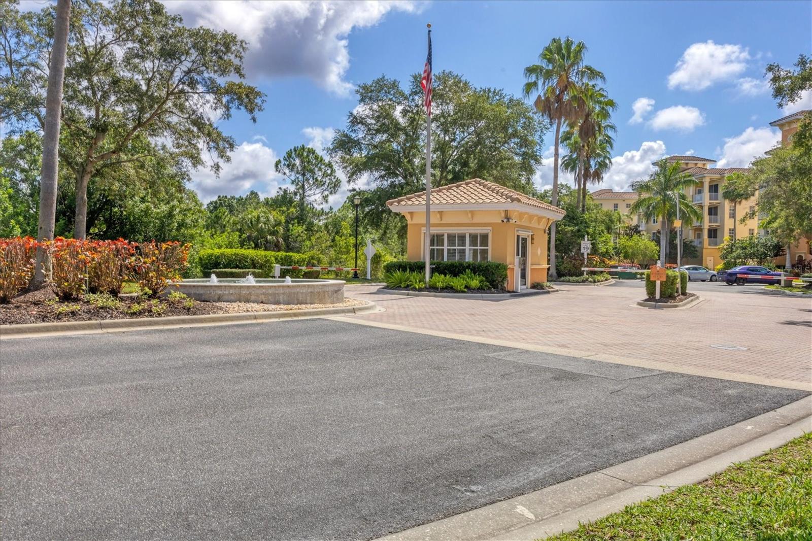Image 45 of 62 For 6360 Watercrest Way 301