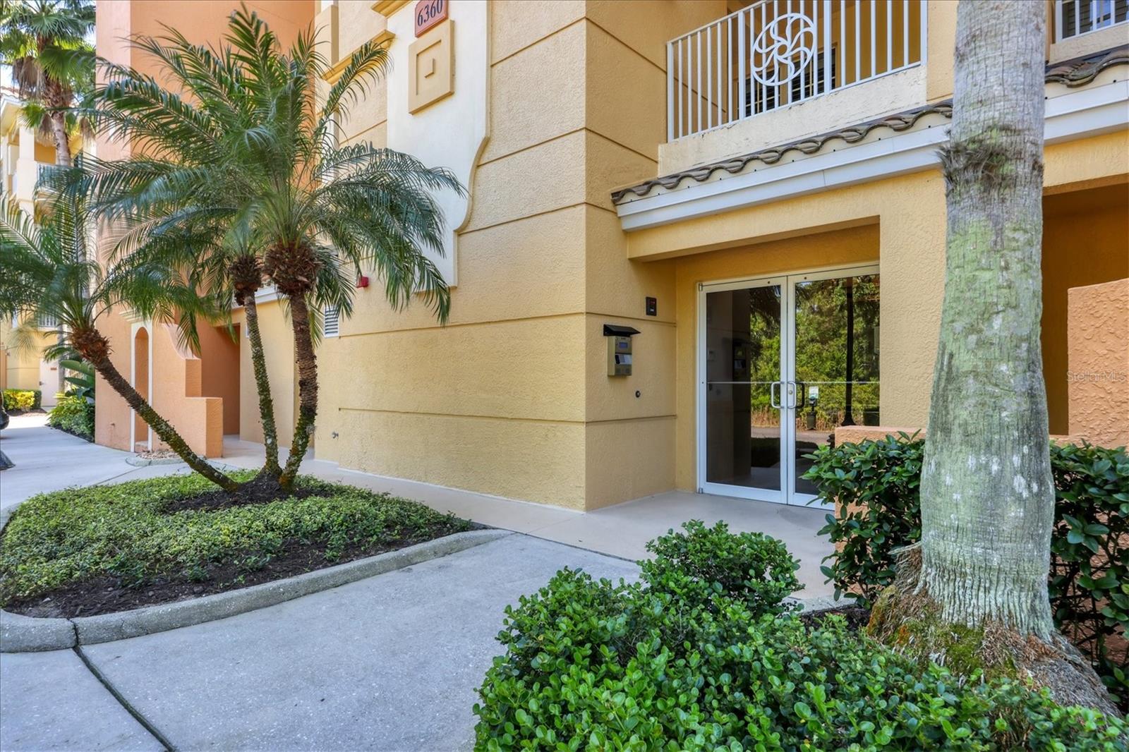 Image 6 of 62 For 6360 Watercrest Way 301