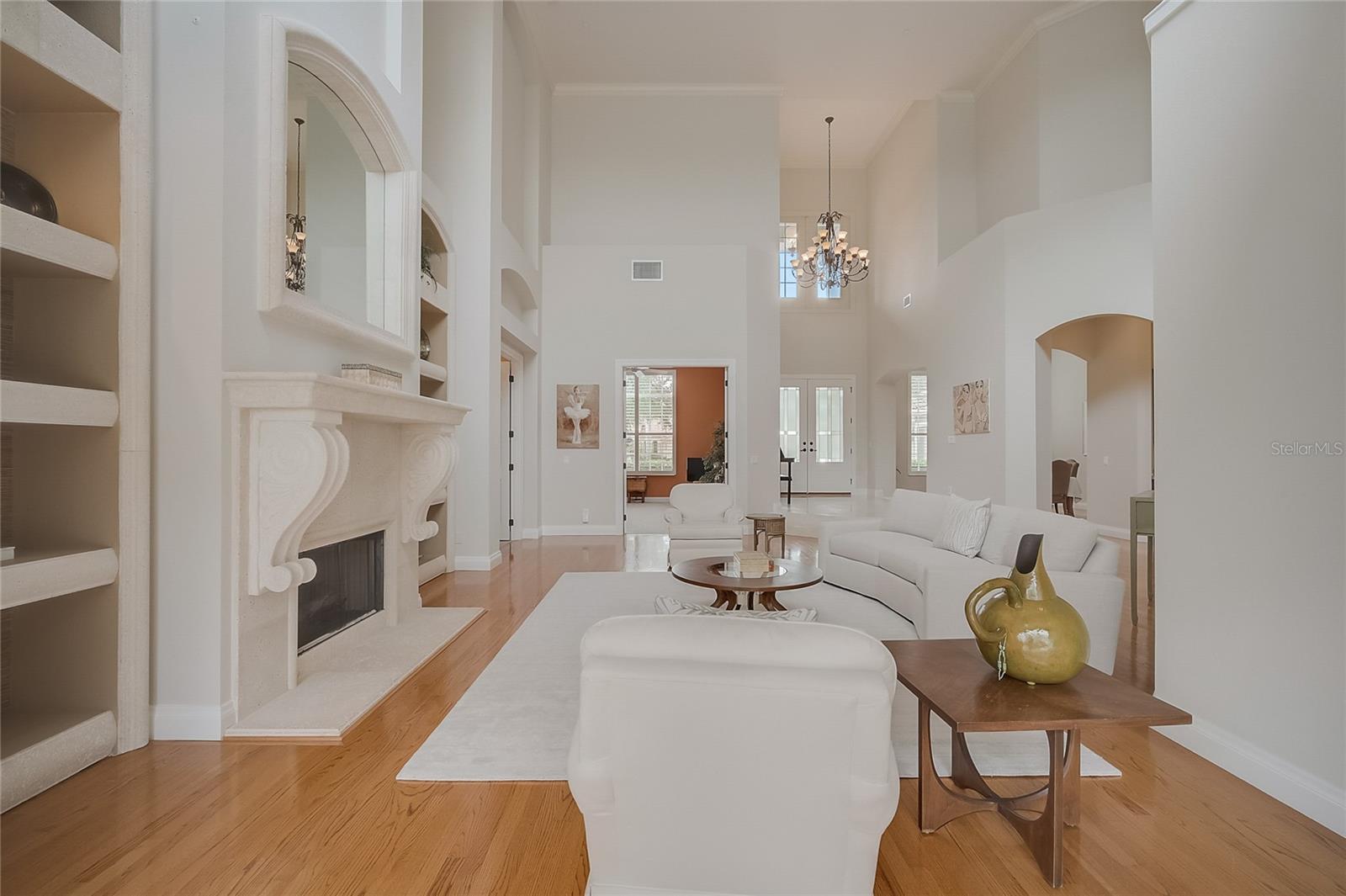 Image 11 of 69 For 854 Macewen Drive