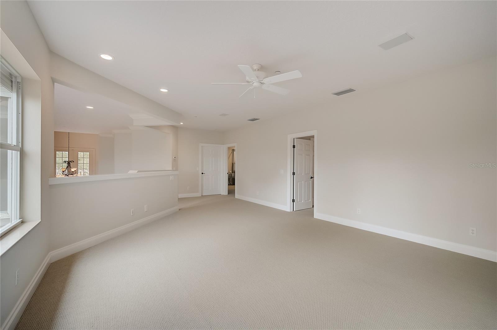 Image 39 of 69 For 854 Macewen Drive