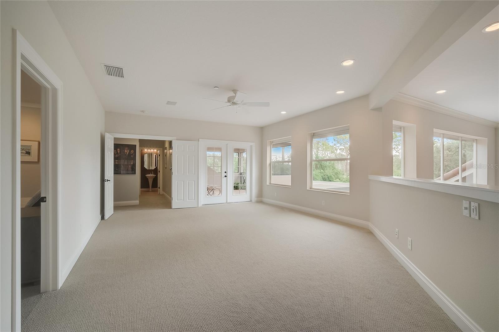 Image 40 of 69 For 854 Macewen Drive