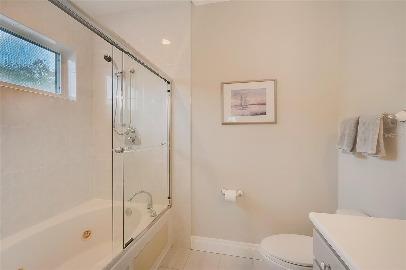 Image 41 of 69 For 854 Macewen Drive
