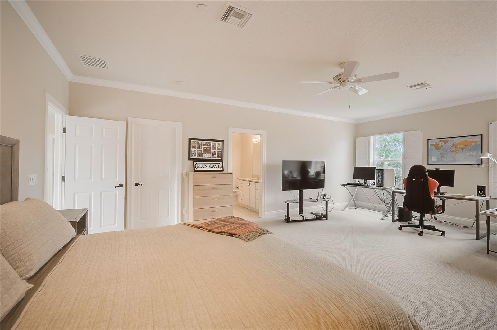 Image 43 of 69 For 854 Macewen Drive