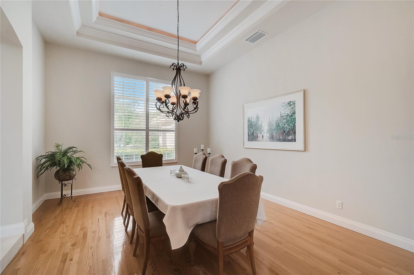 Image 6 of 69 For 854 Macewen Drive